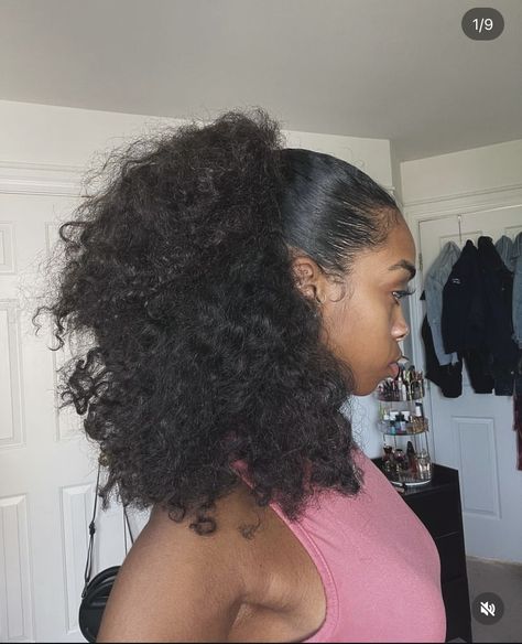 Slick Styles, Quick Natural Hair Styles, Dyed Hair Inspiration, Girls Natural Hairstyles, Pelo Afro, Curly Hair Styles Easy, Natural Curls Hairstyles, Styling Hair, Natural Hair Styles Easy