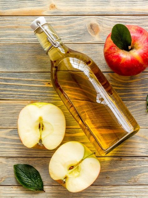 3 Benefits of Apple Cider Vinegar for Natural Hair – toia barry Apple Cider Vinegar Hair, Apple Cider Vinegar Hair Rinse, Detangling Natural Hair, Vinegar Hair Rinse, Apple Cider Vinegar For Hair, Vinegar Benefits, Benefits Of Apple Cider Vinegar, Benefits Of Apple Cider, Benefits Of Apple