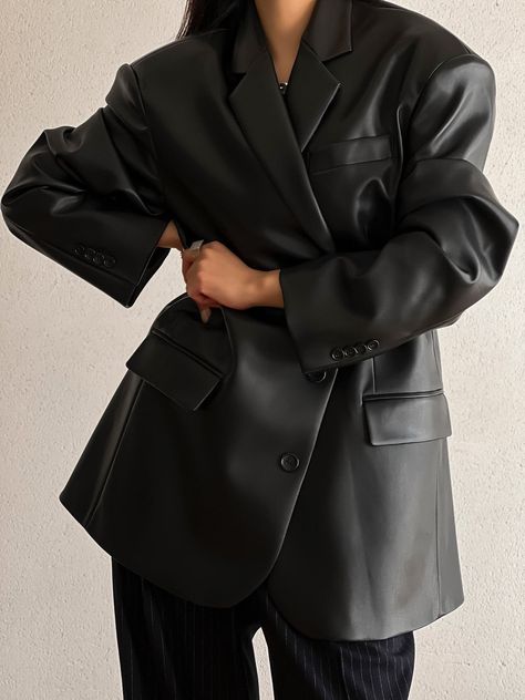 A classic oversized leather style blazer with three button closure and faux pocket detail. Extra long length blazer. Great to dress up or down. Made from 100% quality PU. Model is in MINUSEY ONE SIZE. ✔️ Free worldwide express shipping over $100✔️ Loved by 6,500+ customers✔️ Limited edition collections, maximum style⠀⠀⠀⠀⠀⠀⠀⠀⠀Stay ahead of the trend with can’t-find-anywhere-else staples. Your closet will thank you 💕 * MINUSEY ONE SIZE = EU 34-36, US 2-6* 100% PU Leather* Dry clean* Made in Korea - Model Height: 172cm/5'7" (US 2, EU 34) Minimalism Clothes, Fits Inspiration, Fall Fashion Coats, Black Wardrobe, Wardrobe Makeover, Style Blazer, Dressed To The Nines, Leather Style, Oversized Blazer