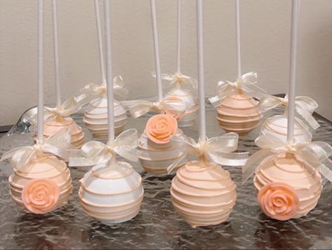 Peach Themed Cake Pops, Peach Cake Pops, Peach Items, Birthday Catering, Flower Cake Pops, Coral Cake, Bridal Shower Desserts Table, White Cake Pops, Pink Cake Pops