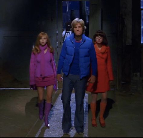 Scooby Doo Live Action Aesthetic, Daphne Scooby Doo Movie Outfits, Daphne Scooby Doo Live Action Outfits, Shaggy From Scooby Doo Live Action, Daphne Scooby Doo Movie, Scooby Dog, Scooby Doo Movie, Scooby Doo Movie 2002, Scooby Doo Pictures