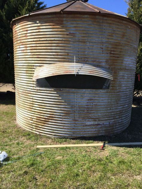 Silo chicken coop | BackYard Chickens - Learn How to Raise Chickens Silo Chicken Coop Hen House, Silo Chicken Coop, Grain Bin Chicken Coop, Chicken Coop Backyard, Farm Facts, Grain Bins, Bin Shed, Gazebo With Fire Pit, Rustic Outdoor Kitchens