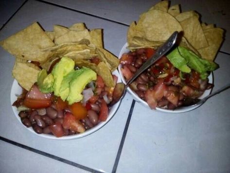 Chifrijo Fotos Ideas, Costa Rican, Central American, Caribbean Recipes, Costa Rica, Tacos, Salad, Ethnic Recipes