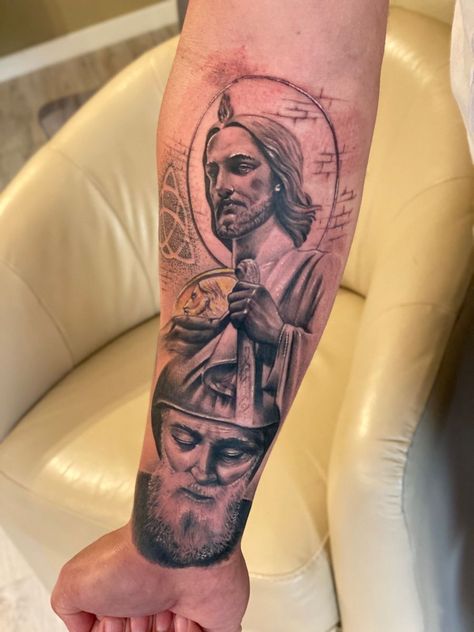 150+ Awesome San Judas Tattoos Designs With Meanings (2022) - TattoosBoyGirl St Charbel Tattoo, St. Jude Tattoo, San Charbel, Treble Clef Tattoo, St Judas, Mary Tattoo, Saint Jude, Romantic Questions, Tatuaje A Color