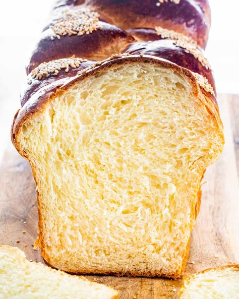 Easy Brioche Bread Recipe, Breakfast Dough, Brioche Nutella, Brioche Sans Gluten, Sourdough Brioche, Brioche Bread Recipe, French Sandwich, Brioche Loaf, Easter Bread Recipe