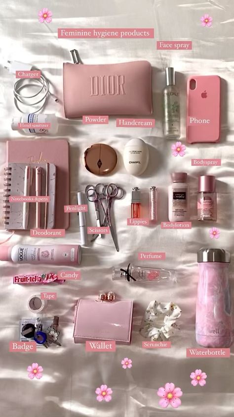 livelyclass on Instagram: Hey!! Hope you’re having a wonderful Sunday🥰 since you guys liked my last 2 reels so much, I figured I’d film a #whatsinmyworkbag for you 💗… Ginseng Strip 2002, Dior Powder, Feminine Hygiene Products, Makeup Bag Essentials, Yung Lean, Face Spray, Purse Essentials, Shower Skin Care, Hygiene Products