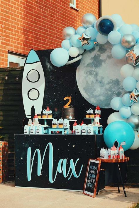 Space / Rocket Birthday Party Ideas | #birthday Space Theme Cake Table, Space Themed Dessert Table, Space Party Table Decor, Space Dessert Table, Space Party Table, Space Theme Centerpiece Ideas, Space Themed Birthday Party Decoration, Space Centerpiece Ideas, Space Themed Desserts