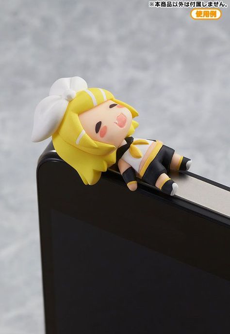 Anime Clay, Diy Fimo, Earphone Jack, Kagamine Rin, Anime Crafts, Cute Polymer Clay, Clay Miniatures, Clay Art Projects, Cute Clay