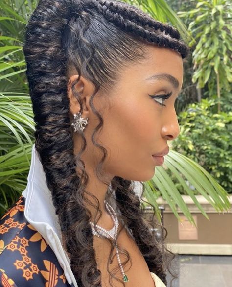 Yara Shahidi Hairstyles, Boho Braided Hairstyles, Long Braided Hairstyles, Yara Shahidi, Sophisticated Hairstyles, Braided Bun Hairstyles, Editorial Hair, Girls Natural Hairstyles, Natural Hair Braids