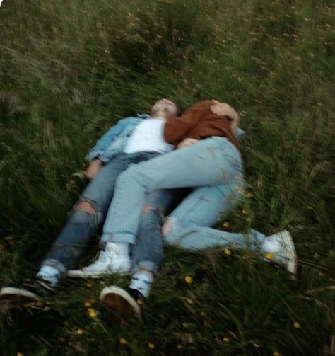 Indie Couple, Hippie Couple, Couple Vibes, Couple Ideas, The Lumineers, Couple Aesthetic, Flower Field, Hopeless Romantic, Love Couple