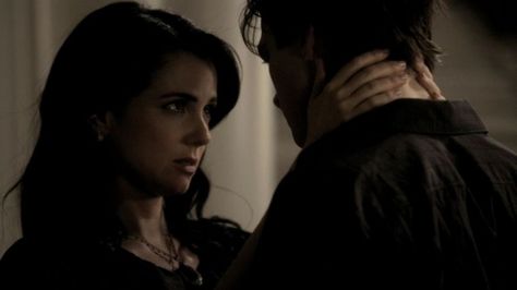 Mia Kirshner - Isobel Flemming - TVD - The Vampire Diaries Isobel Flemming Tvd, Isobel Flemming, Mia Kirshner, The Vampire Diaries, Damon Salvatore, The Vampire, Vampire Diaries, Tv Shows, Clock