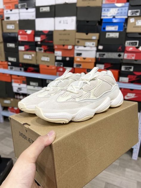 Yeezy 500 Bone White, Yeezy 500, Bone White, Adidas Yeezy, Adidas Yeezy Boost, White Sneaker, Puma Sneaker, Sneakers Fashion, Adidas Sneakers