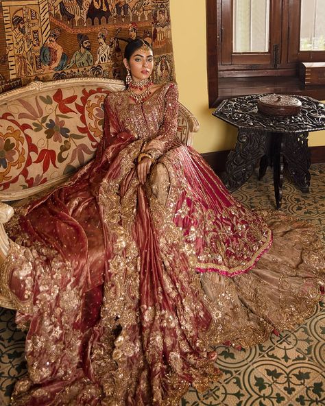 Leave no heads unturned in this enchanting deep raspberry bridal ensemble. A mosaic of 'gota tukri' is meticulously crafted to create a… Red Bridal Lehenga Pakistani, Barat Dresses, Pakistani Bridal Dresses Online, Bridal Lehenga Pakistani, Pakistani Bridal Couture, Desi Things, Pakistani Traditional, Pakistani Bridal Dress, Asian Bridal Dresses