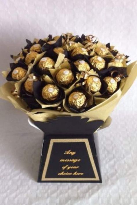 Valentines Day gifts for husband #valentines #chocolates #giftideas #giftsforhim #valentinesdaygiftideas Valentines Day Gifts For Husband, Ferrero Rocher Bouquet, Chocolate Flowers Bouquet, Birthday Flowers Bouquet, Sweet Trees, Sweet Bouquet, Birthday Bouquet, Unique Valentines Day Gifts, Chocolate Flowers