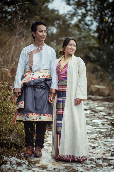 Tibetan dress, wedding dress Tibetan Wedding Dress, Bhutanese Clothing, Tibetan Wedding, Tibetan Dress, Tibetan Clothing, National Dress, Wedding Clothes, Traditional Clothes, Folk Costume