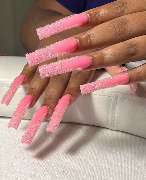 Long Curved Nails, Baddie Nails Acrylic, Nail Art Stencils, Art Stencils, Curved Nails, A I, Lovely Nails, Baddie Nails, Abstract Woman