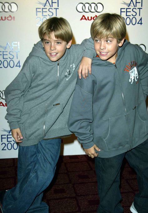 Cole And Dylan Sprouse, Suit Life On Deck, Cole Spouse, Cole M Sprouse, Old Disney Channel, Riverdale Cole Sprouse, Dylan And Cole, Riverdale Funny, Dylan Sprouse