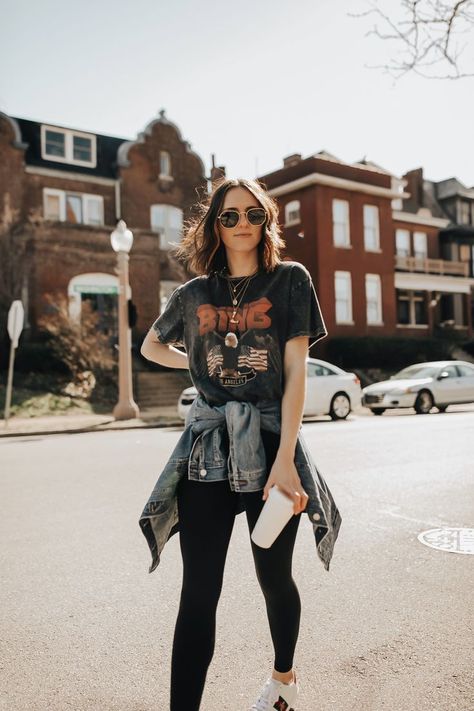 The Best Graphic Tee Brands + Outfit Ideas.  #style #fashion  #womensfashion #cute #cuteoutfit Graphic Tee Outfit Street Style, Graphic Tee Outfit Fall, Graphic Outfit, Graphic Tee Outfit, Branded Outfits, Graphic Tee Style, Graphic Tee Outfits, Cute Graphic Tees, Black Graphic Tees