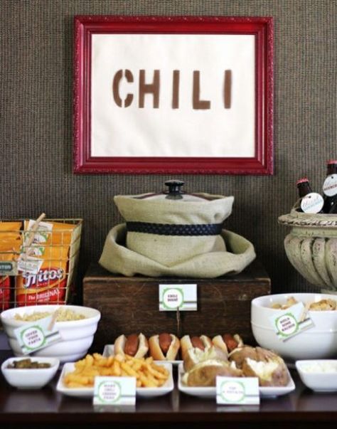 Chilli Buffet-just pic , idea for Super Bowl/ football party Chili Bar Party, Winter Wonderland-party, Sandwich Vegetarian, Parties Themes, Chili Bar, Neighborhood Party, Nacho Bar, Food And Snacks, Pumpkin Carving Party