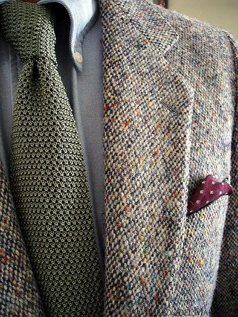 Tweed: donegal irlandese. Come abbinarlo - Il blog del Marchese Giacca In Tweed, Tweed Men, Donegal Tweed, Knit Tie, Sharp Dressed Man, Wedding Suits Men, Harris Tweed, Well Dressed Men, Gentleman Style