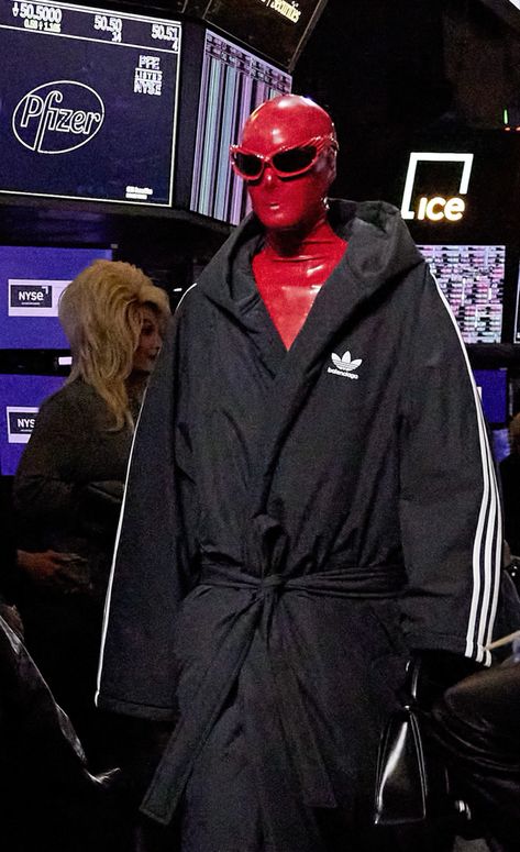 Vampire Rave, Balenciaga Streetwear, Balenciaga Outfit, Visual Essay, Balenciaga Adidas, Balenciaga Style, Balenciaga Fashion, Fashion Bible, Resort 2023