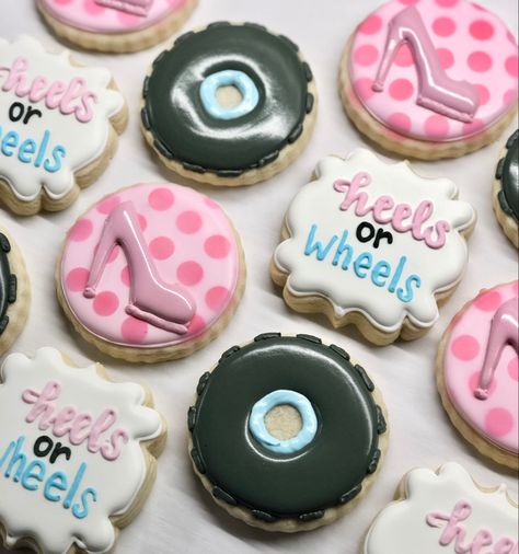 Heels Or Wheels Gender Reveal Ideas, Wheels Or Heels Gender Reveal Decoration, Gender Reveal Cookies Ideas, Babymama Drama, Gender Reveal Dessert Table, Wheels Or Heels Gender Reveal, Retirement Cookies, Unique Gender Reveal Party Ideas, Gender Reveal Dessert