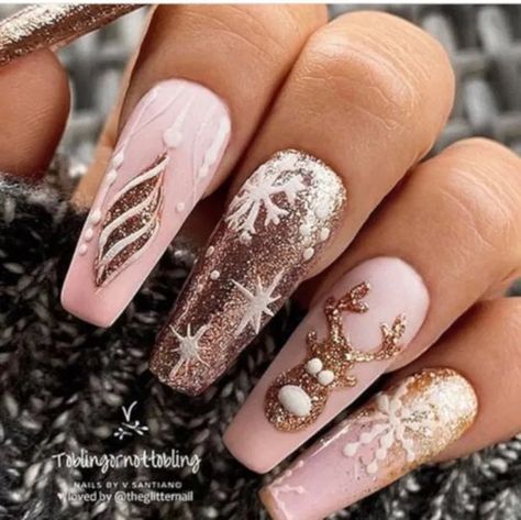 The Merriest Holiday Nail Design Ideas for 2020 | Fashionisers© - Part 3 Xmas Nail Art, Festive Nail Art, Holiday Nail Designs, Winter Nails Acrylic, Cute Christmas Nails, Sweater Nails, Christmas Nail Art Designs, Christmas Nails Acrylic, White Nail