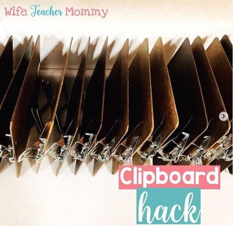 Dollar Tree Classroom, Clipboard Crafts, Clipboard Decorating, Clipboard Storage, Classroom Organization Elementary, Clever Classroom, Teacher Must Haves, Marker Storage, Classroom Storage