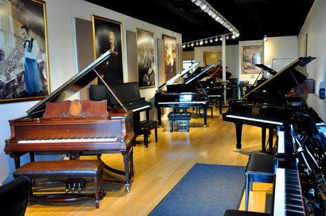 Featuring premium pianos from such iconic name brands as #Bosendorfer, #Yamaha, #Steinway, #Baldwin, #Roland and more, our #ScottsdaleAZ piano salon exudes class and sophistication. Music Store Design, Aesthetic Piano, Yamaha Piano, Steinway Piano, Book Mood, Piano Store, Piano Classes, Piano For Sale, Piano Decor