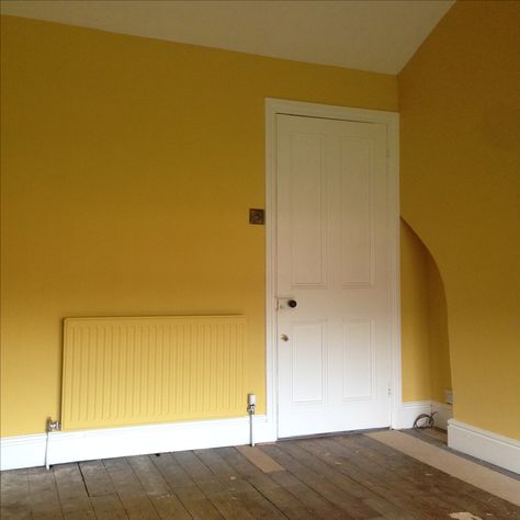 Farrow & Ball's Babouche and Wimborne White in a servant's or child's bedroom. Turner Heath, Bollington built originally in 1715. Farrow And Ball Babouche Yellow, Farrow And Ball Babouche, Babouche Farrow And Ball, Interiors 2024, Farrow And Ball Bedroom, Farrow And Ball Living Room, Mustard Yellow Bedrooms, Wimborne White, Paint Walls