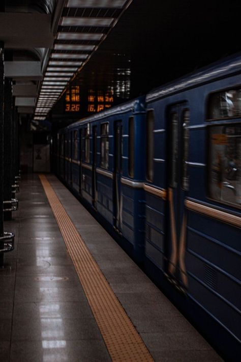 Kharkiv Aesthetic, Underground Subway, Ukraine Aesthetic, Apocalypse Landscape, Arte Van Gogh, Corporate Identity Design, Dark City, U Bahn, Scene Art