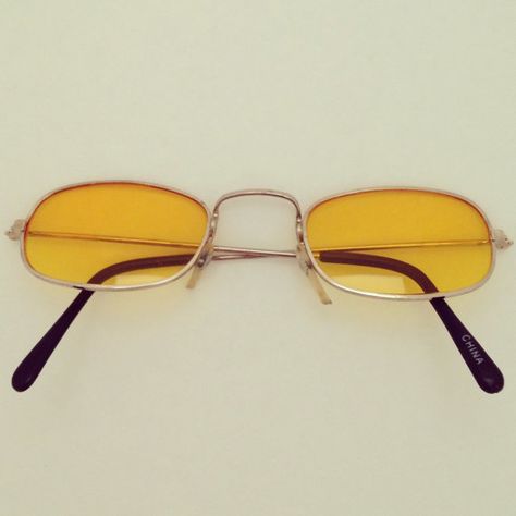 Yellow Lens Sunglasses, Yellow Glasses, Novelty Sunglasses, Yellow Sunglasses, Fallen London, 70s Disco, Like A Cat, Rectangular Sunglasses, Fall 2024