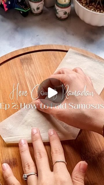 Rafia Mazhar on Instagram: "HERE'S HOW TO MAKE IT ⤵️
⠀⠀⠀⠀⠀⠀⠀⠀⠀
Here Comes Ramadan Episode 2 - How to Fold Samosas 🌙

• Take a samosa dough sheet and lay it on a flat surface 
• Take one end and join on the opposite side such that it makes a triangular shape
• Apply egg wash on the top triangular side and fold it over on the other end
• Press to make a pocket. Put any filling inside
• Fold the remaining samosa and secure with egg wash 
• Freeze till required. 

⠀⠀⠀⠀⠀⠀⠀⠀
HAVE A QUESTION?
✏ Leave a comment 
⠀⠀⠀⠀⠀⠀⠀⠀⠀⠀⠀⠀⠀⠀⠀⠀⠀⠀
💾 Save this recipe for later
💌 Share with someone who would love to make perfect Samosas 
✨✅ Follow @rafmazcooks for more easy recipes and kitchen tips!
.
.
.
.
.
#samosa #feedfeed #folding #chickensamosa #aloosamosa #easyrecipe #ramadan #ramadanrecipes #foodcontentcr Samosa Folding Technique, Samosa Photography, How To Fold Samosas, Samosa Dough, Plats Ramadan, Dip Recipes Appetizers, Best Dumplings, Chinese Take Out, Baking Basics