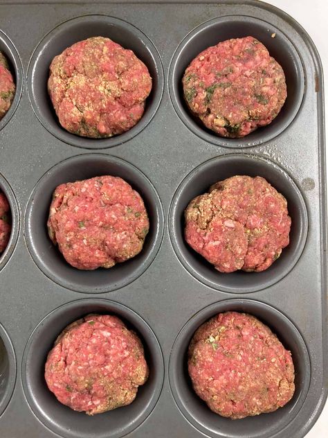 This meatloaf muffin recipe makes a healthy and fast dinner the whole family will enjoy. Meatloaves cook quicker in a muffin tin and the kids will gobble them up! #meatloaf #muffintin #easyrecipe Balsamic Meatloaf, Muffin Tin Meatloaf, Meatloaf Muffins Recipe, Meatloaf Muffins, How To Cook Meatloaf, Homemade Comfort Food, Fast Dinner, Turkey Meatloaf, Muffin Tin Recipes