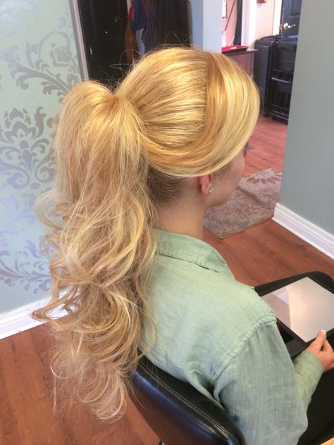 Ponytail Strawberry Blonde Ponytail, Curly Blonde Ponytail, Barbie High Ponytail Hairstyle, Ringlet Ponytail, Inverted Ponytail, Hair Claims, Topsy Tail Hairstyles, Casual Hairstyles For Long Hair, Ponytail Drawing