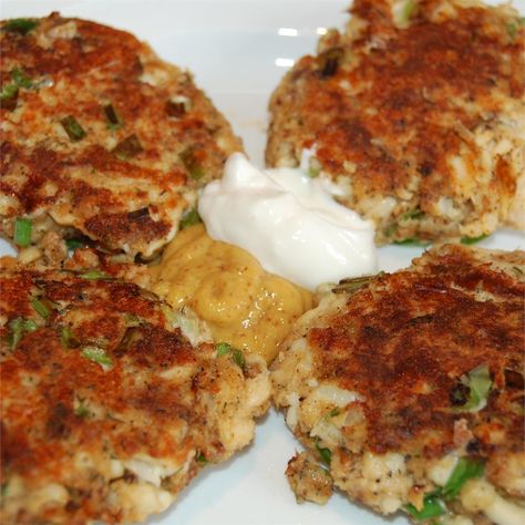 Tilapia Cakes, Walleye Cakes, Tuna Cakes, Seasoned Bread Crumbs, Salmon Cakes, Fish Recipes Healthy, Allrecipes Recipes, How To Cook Fish, Fish Dinner