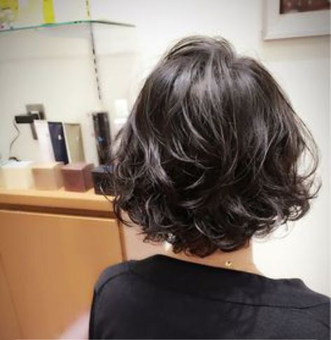 Wavy Haircuts, Hair Inspiration Short, Haircuts For Wavy Hair, Longer Hair, Shot Hair Styles, Short Wavy Hair, Penteado Cabelo Curto, Short Hair Haircuts, Cut My Hair