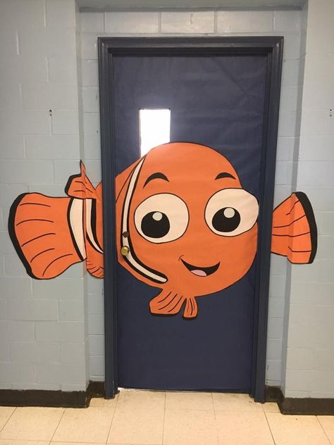 Nemo Door Decorations Classroom, Fish Door Decorations Classroom, Fish Classroom Door, Beach Classroom, Nemo Fish, Decorated Doors, Scuba Vbs, Nemo Birthday Party, Nemo Birthday