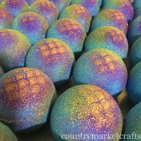 Mermaid Bath Bombs for Kids Rainbow Bath Bomb, Mermaid Bath, Bath Boms, Bath & Body Works, Lush Bath, Bath Bomb Recipes, Bath Fizzies, Diy Spa, Homemade Bath Products