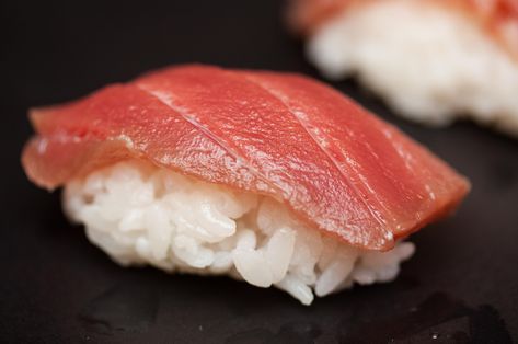 [Homemade] Maguro Nigiri Maguro Sushi, Eating Photography, Best Sushi, Food Images, The Hub, Beautiful Food, Japanese Food, Street Food, Dinner Party