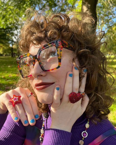 everything is rainbow in my rose colored glasses🌈🍁🌼 wearing the cutest pair of @vooglam glasses which are eduarte multicolor lenses. they happen to match my @lucyandyak jumpsuit perfectly!! truly a match made in heaven! and feeling pretty in pink in my matching thrifted pink bowling shirt and escobar pink lenses! you can get a sexy 15% discount with the code 'lily15' 🌀🎀 #maximalist #londonfashion #glassesstyling #colorfulclothes #vooglam #ad Fun Glasses Aesthetic, Big Glasses Outfit, Vooglam Glasses, Pink Glasses Aesthetic, Colorful Glasses Frames, Quirky Glasses, Fun Glasses, Glasses Aesthetic, Pink Lenses