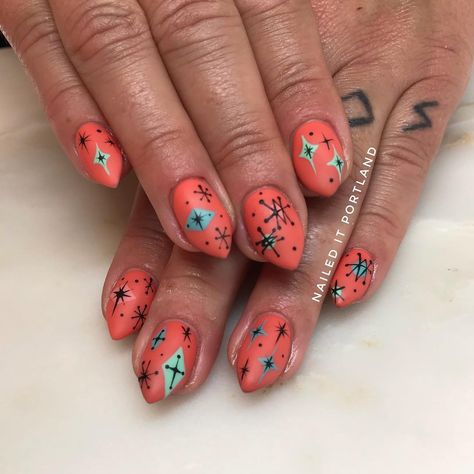 Bree Garland on Instagram: “Mid century modern babies” Modern Nail Art, Natural Nail Art, Modern Nails, Bright Nails, Nail Envy, Press Ons, Hair Skin Nails, Nail Nail, Nail Polishes