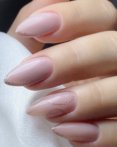 Easy Floral Nails, Nail Extension Designs Nude Color, Easy Pride Nails, Pride Nails, Unghie Sfumate, Elegant Nail, Elegant Nail Art, Hello Nails, Hippie Nails