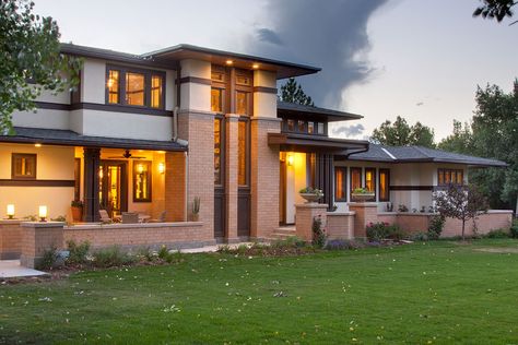 Prairie Style Home - Portfolio - KGA Studio Architects Frank Lloyd Wright Homes Exterior, Praire Style Homes, Prairie Architecture, Modern Prairie Home, Prairie Style Home, Prairie Style Architecture, Modern Prairie, Frank Lloyd Wright Homes, Prairie House