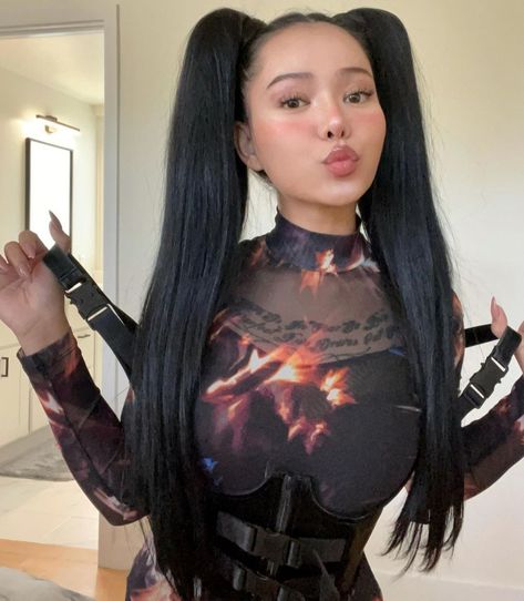 BELLA Poarch is a TikTok star who only joined the video-sharing social networking service in 2020. Poarch is one of many who have had a quick rise to fame on the platform. Who is Bella Poarch and how old is she? Bella Poarch is a 24-year-old TikTok star who has a staggering 70million followers. Impressively, […] Bella Poarch, Bella Beauty, Tiktok Star, Black Hair Color, Lingerie Pictures, The Platform, How Old, Social Networking, Kawaii Girl