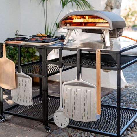 All Things Barbecue on Instagram: “Check out this NEW PRODUCT! These Ooni Modular Tables are the perfect solution to organizing your outdoor cooking space. The tables come in…” Pizza Oven Table, Modular Tables, Ooni Pizza Oven, Home Pizza Oven, Pizza Store, Ooni Pizza, Portable Pizza Oven, Wood Fired Cooking, Outdoor Cooking Spaces