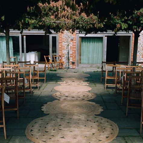 Isle Rugs Wedding, Rugs Isle Wedding, Jute Rug Aisle Runner Wedding, Rugs For Outdoor Wedding, Boho Rug Aisle Wedding, Round Rug Wedding Ceremony, Rugs At Wedding Ceremony, Rugs Aisle Wedding, Outdoor Wedding Rugs