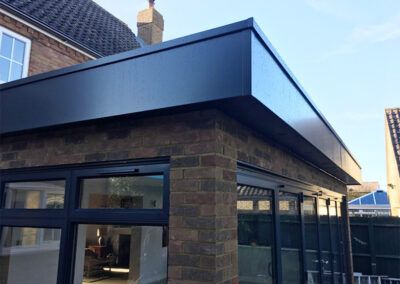 Hook Over Fascia System | Aluminium FX Flat Roof Extension Guttering, Flat Roof Fascia, Fascia And Soffit Ideas, Fascia Board Ideas, Roof Fascia, Fascia Gutter, 60s House, Flat Roof Extension, Roof Edge