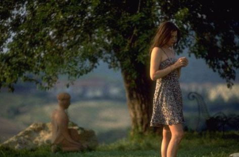 Favourite summer movie | Stealing Beauty (1996) Nineties Fashion, Italian Vibes, Stealing Beauty, Summer Movie, Beautiful Film, Italian Countryside, Summer Wines, Liv Tyler, Movies And Series