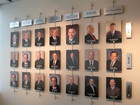 Employee Photo Wall, Employee Wall, Fame Ideas, Historic Museum, Photo Display Board, Office Wall Design, Donor Wall, Office Gallery Wall, Photo Presentation